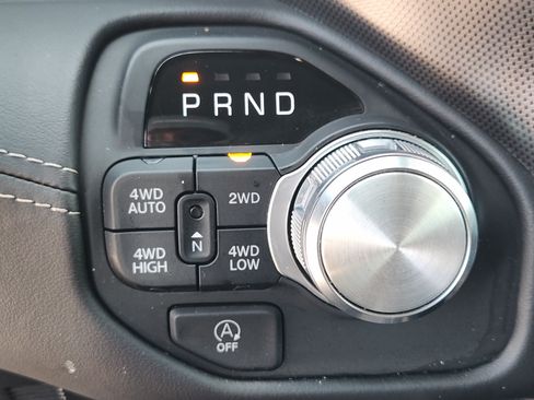 Used 2025 RAM 1500 Limited AWD/4WD image 23