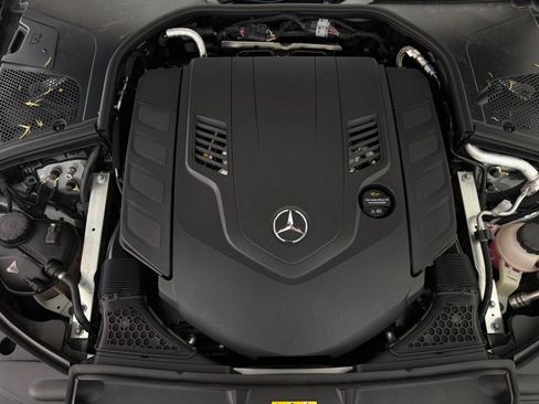 New 2026 Mercedes-Benz S 580 4MATIC Sedan image 32