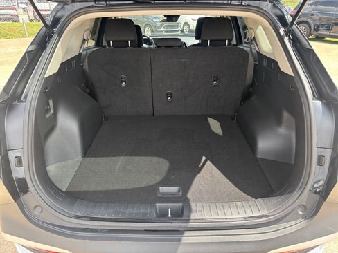 Used 2025 Kia Sportage LX FWD image 30