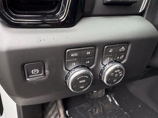 New 2026 GMC Sierra 1500 AT4 w/ AT4 Premium Package AWD/4WD image 8
