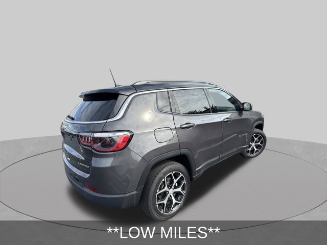 Used 2024 Jeep Compass Limited AWD/4WD image 4