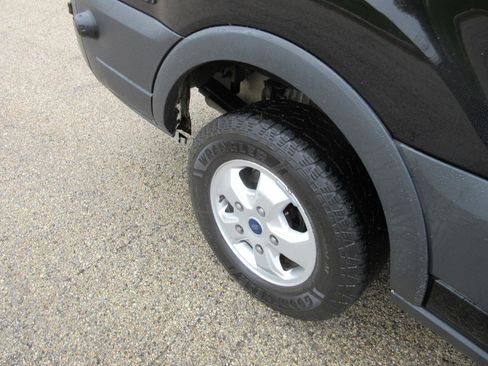 Used 2017 Ford Transit 250 148 Medium Roof RWD image 19