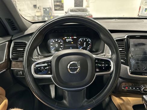 Used 2018 Volvo XC90 T6 Momentum w/ Convenience Package image 15