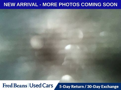 Used 2023 Ford Explorer XLT w/ Equipment Group 202A AWD/4WD image 8