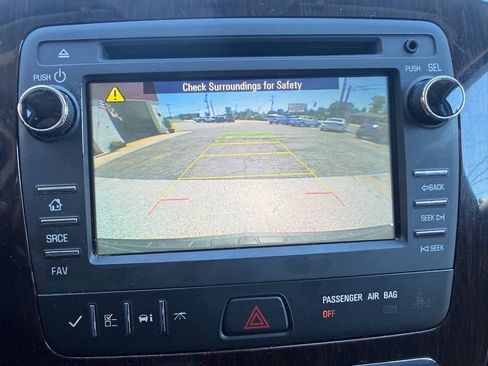 Used 2017 Chevrolet Traverse LT AWD/4WD image 21