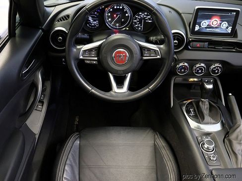 Used 2018 FIAT 124 Spider Lusso w/ Convenience Group image 15