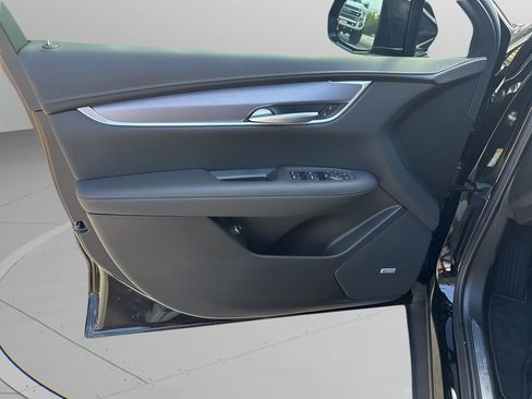 New 2025 Cadillac XT5 Luxury image 39