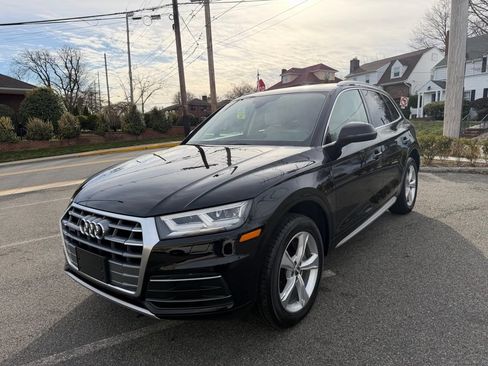 Used 2020 Audi Q5 2.0T Premium Plus AWD/4WD image 3