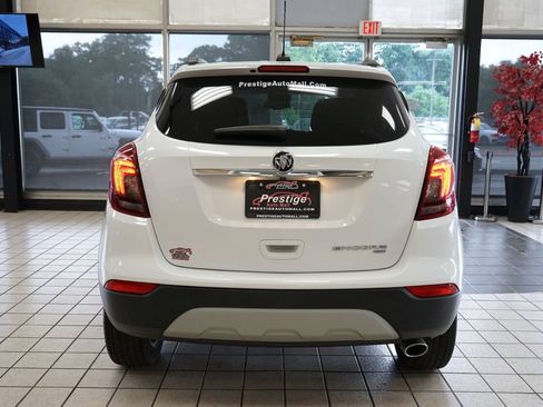 Used 2022 Buick Encore Preferred w/ Safety Package AWD/4WD image 18