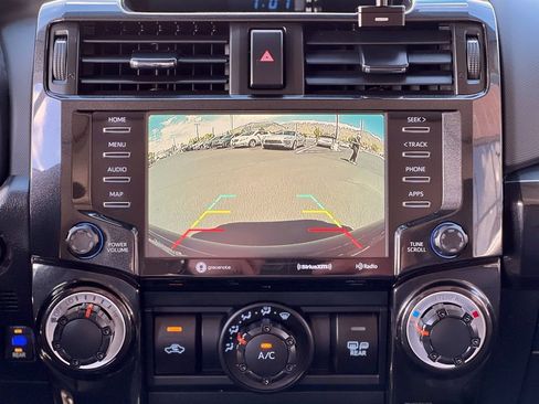 Used 2022 Toyota 4Runner TRD Off-Road Premium w/ Moonroof Package AWD/4WD image 19