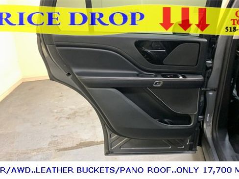 Used 2023 Lincoln Aviator AWD w/ Premium Package image 24