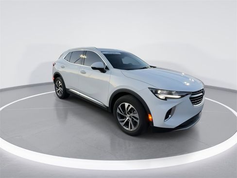 Used 2023 Buick Envision Essence image 2