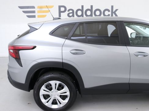 Used 2024 Chevrolet Trax LS image 9