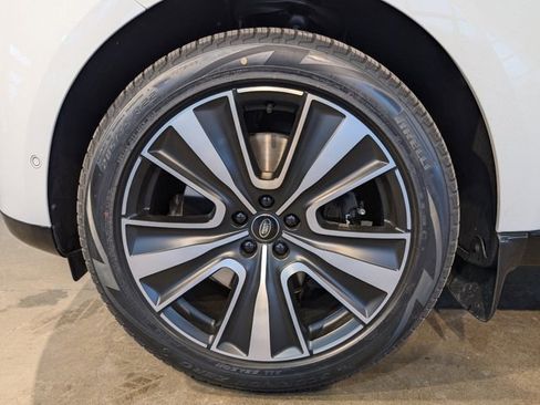 New 2025 Land Rover Range Rover Autobiography image 7