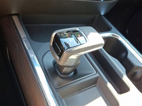 New 2026 GMC Sierra 1500 SLT w/ SLT Premium Plus Package image 7