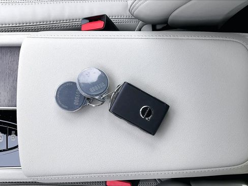 New 2026 Volvo XC90 T8 Ultra image 35