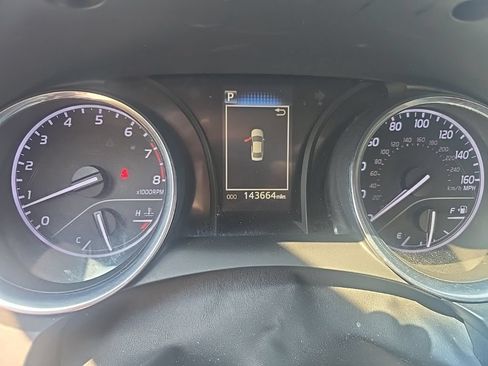 Used 2018 Toyota Camry LE FWD image 15