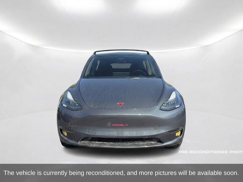 Used 2023 Tesla Model Y Performance AWD/4WD image 2