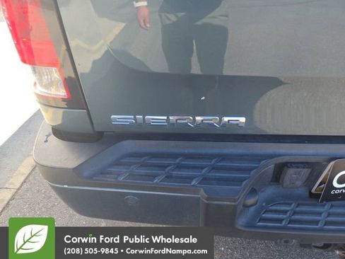 Used 2011 GMC Sierra 2500 Denali w/ LPO, Protection Package image 17