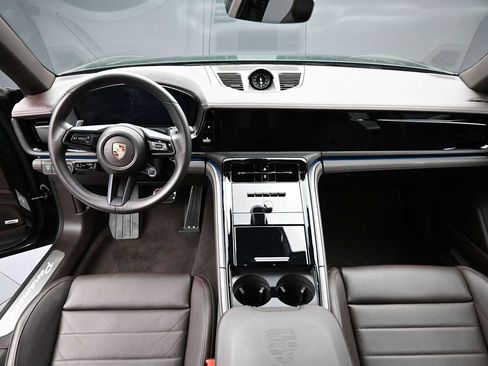 New 2026 Porsche Panamera RWD image 6