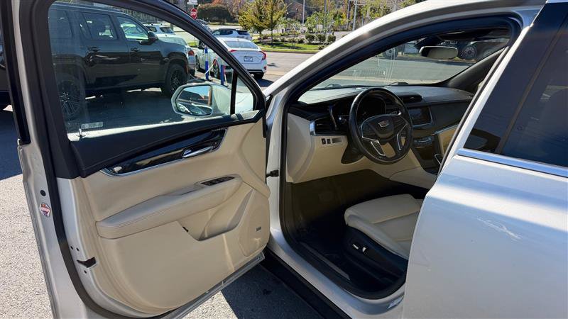 Used 2019 Cadillac XT5 FWD image 20