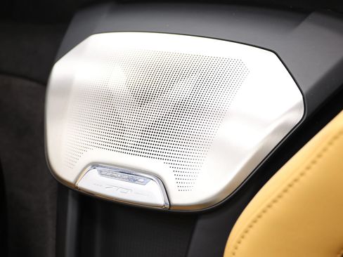 Used 2023 Chevrolet Corvette Stingray Premium Conv w/ Z51 Performance Package RWD image 20