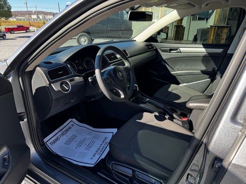 Used 2014 Volkswagen Passat 1.8T S image 11