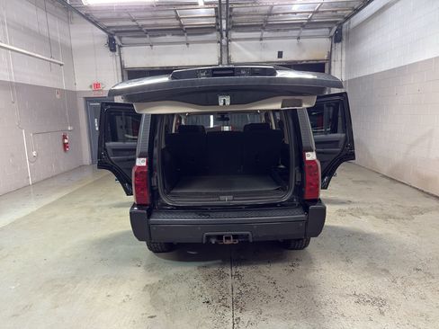 Used 2008 Jeep Commander Sport AWD/4WD image 13