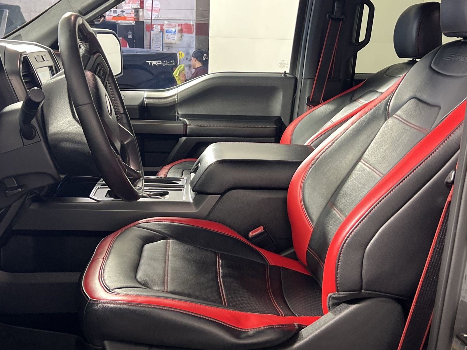 Used 2018 Ford F150 Lariat AWD/4WD image 13