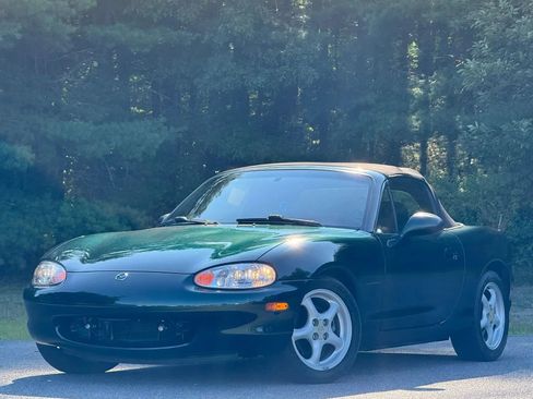 Used 1999 MAZDA MX-5 Miata RWD image 1