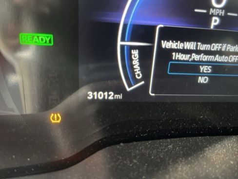 Used 2025 Toyota Corolla SE image 14