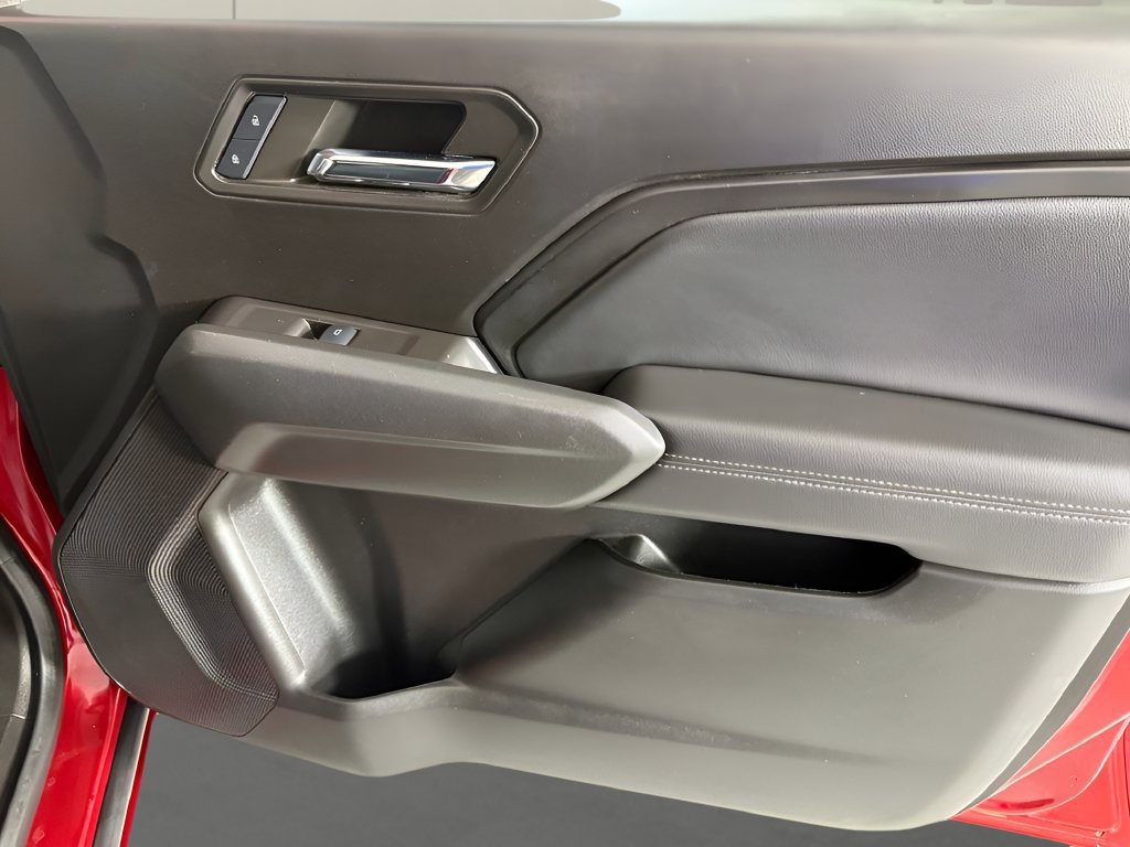 Used 2024 Chevrolet Colorado LT AWD/4WD image 39