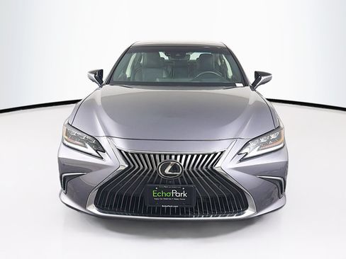 Used 2019 Lexus ES 350 Ultra Luxury w/ Accessory Package 2 FWD image 2