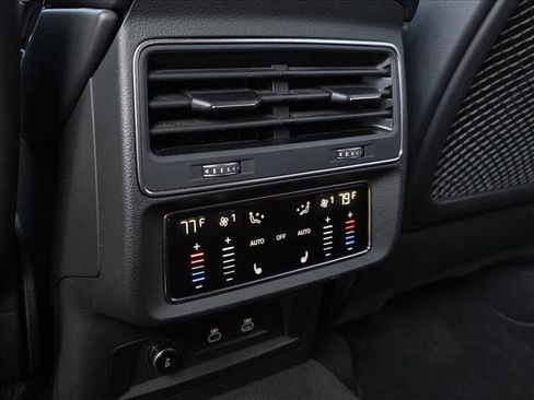 Used 2023 Audi SQ7 Prestige w/ Prestige Package image 18