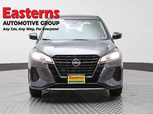 Used 2024 Nissan Kicks S FWD image 2