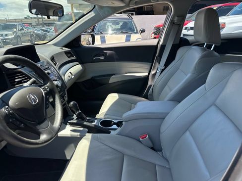 Used 2017 Acura ILX FWD image 12