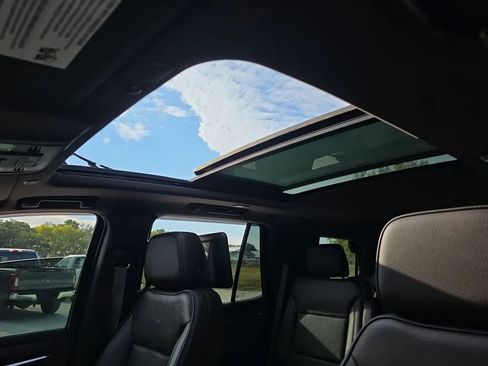 Used 2021 GMC Yukon Denali w/ LPO, Illumination Package image 20