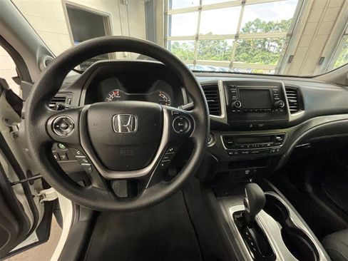 Used 2019 Honda Ridgeline Sport image 14
