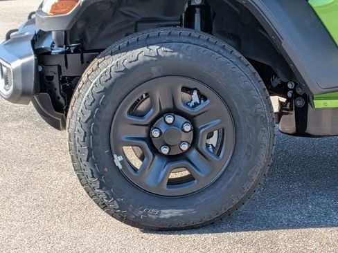 New 2026 Jeep Gladiator Sport image 12