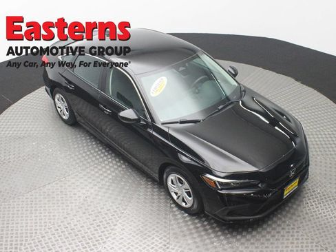 Used 2022 Honda Civic LX image 3