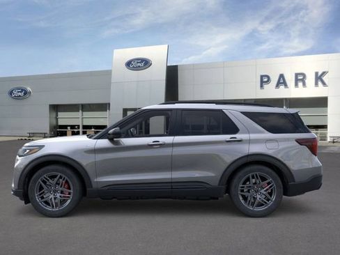 New 2026 Ford Explorer ST-Line w/ ST-Line Street Pack image 3