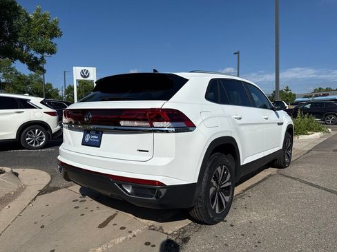 Certified 2024 Volkswagen Atlas Cross Sport SE AWD/4WD image 6