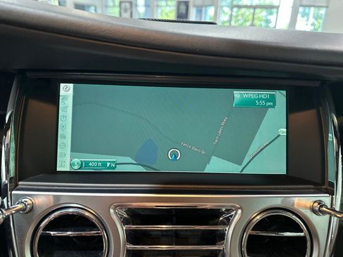 Used 2015 Rolls-Royce Wraith RWD image 69