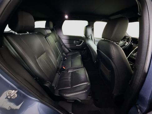 Used 2019 Land Rover Discovery Sport HSE AWD/4WD image 27