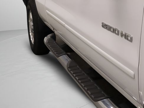 Used 2015 GMC Sierra 2500 SLE RWD image 32