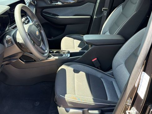 Used 2025 Chevrolet TrailBlazer LT AWD/4WD image 5