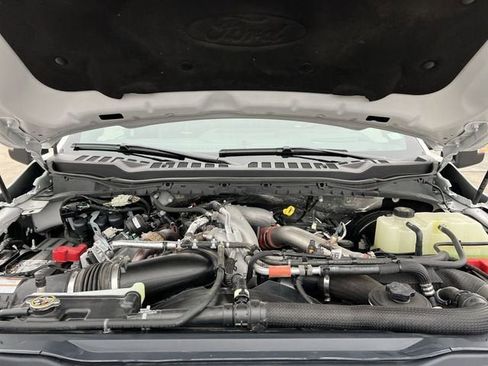 Used 2024 Ford F350 Platinum image 31