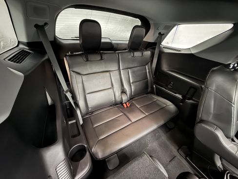 Used 2021 Ford Explorer Limited w/ Class III Trailer Tow Package image 25