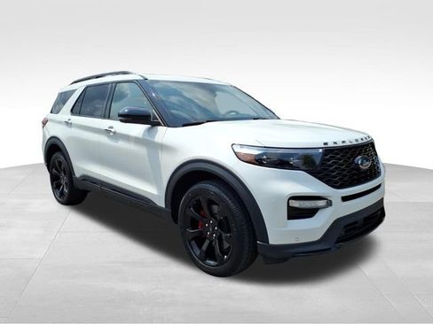 Used 2023 Ford Explorer ST w/ Equipment Group 401A AWD/4WD image 14