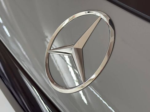 New 2026 Mercedes-Benz GLC 300 4MATIC image 9